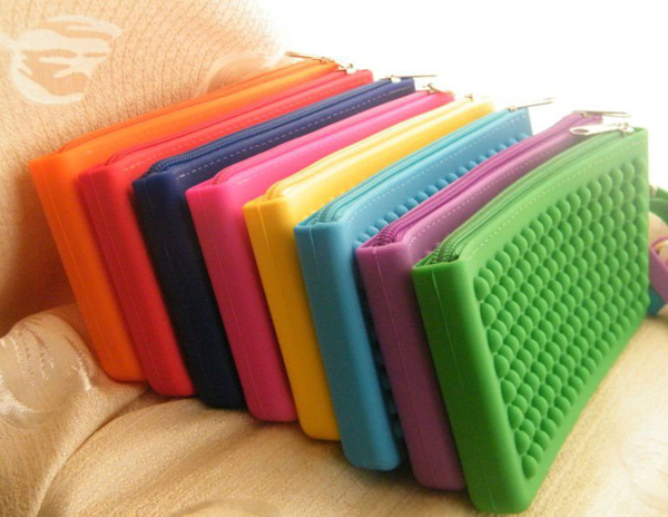 東莞矽膠手機套生產廠家地址